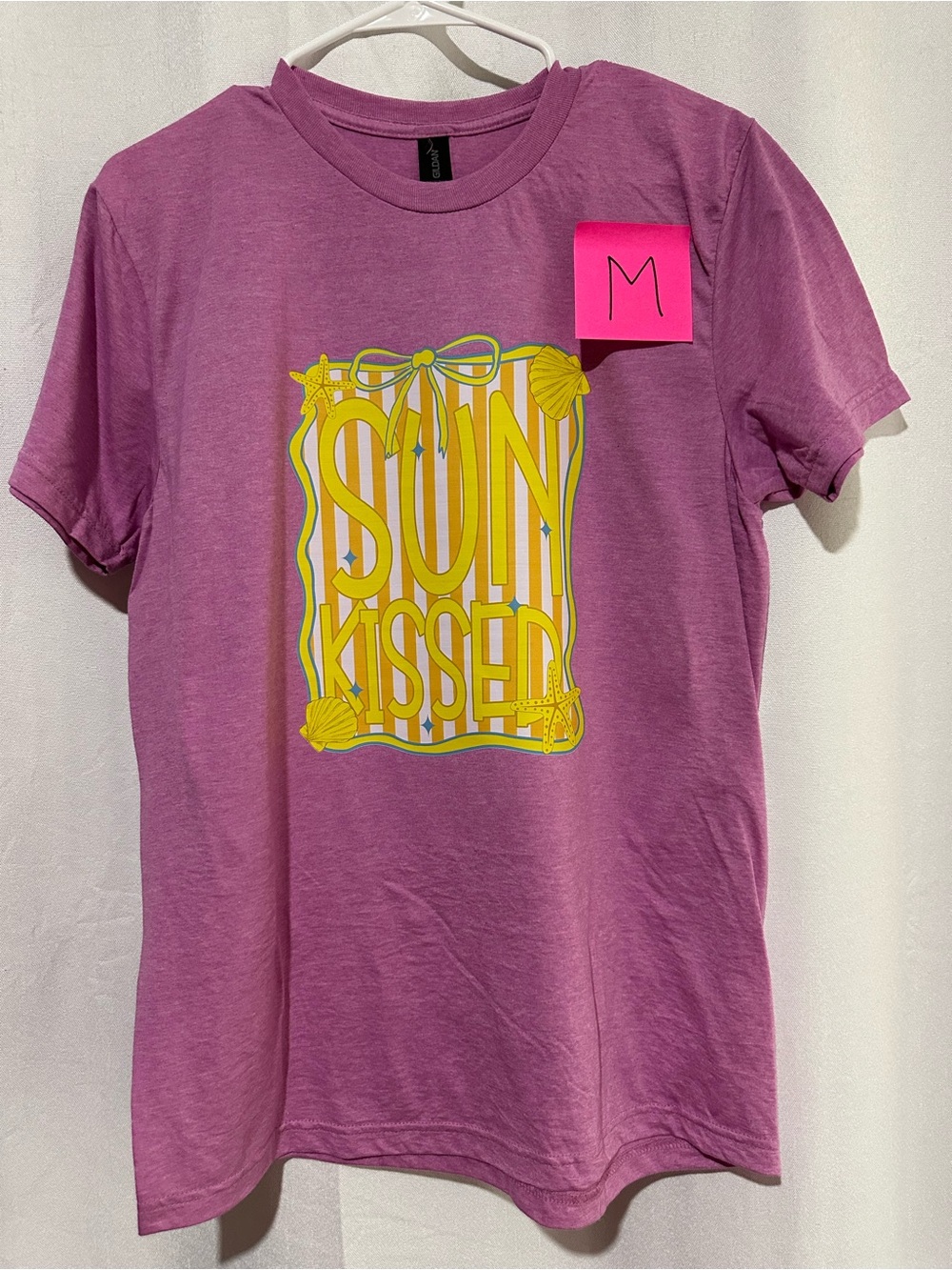 NEW gildan adult medium tshirt